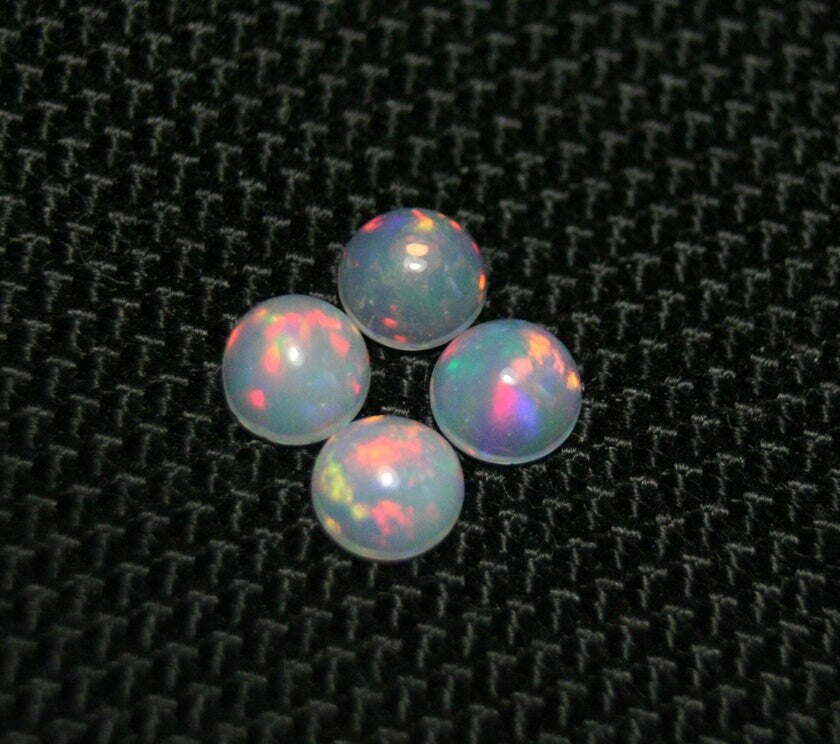 Welo Crystal Opal Round 5x5mm Cabochons 4pc Lot 1.4ct AAA Jelly Opal