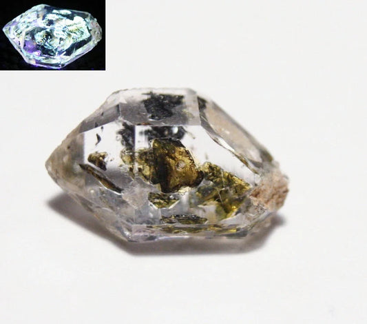 Fluorescent Petroleum Enhydro Oil Diamond Quartz Crystal 3.3ct AAA 12x8mm