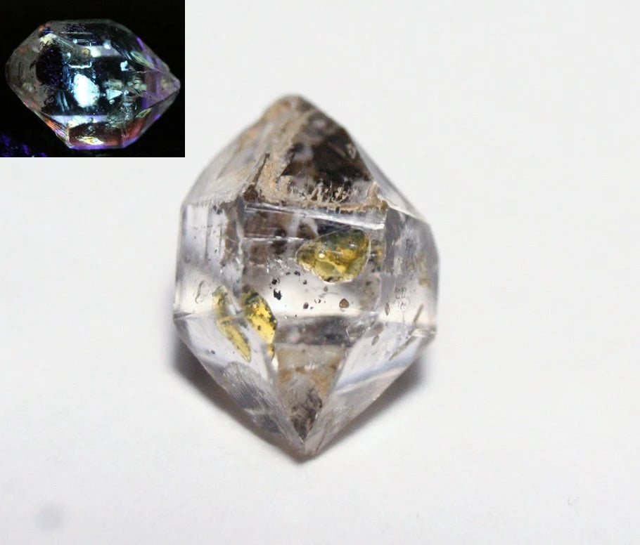 Fluorescent Petroleum Enhydro Oil Diamond Quartz Crystal 3.66ct AAA 11x8mm