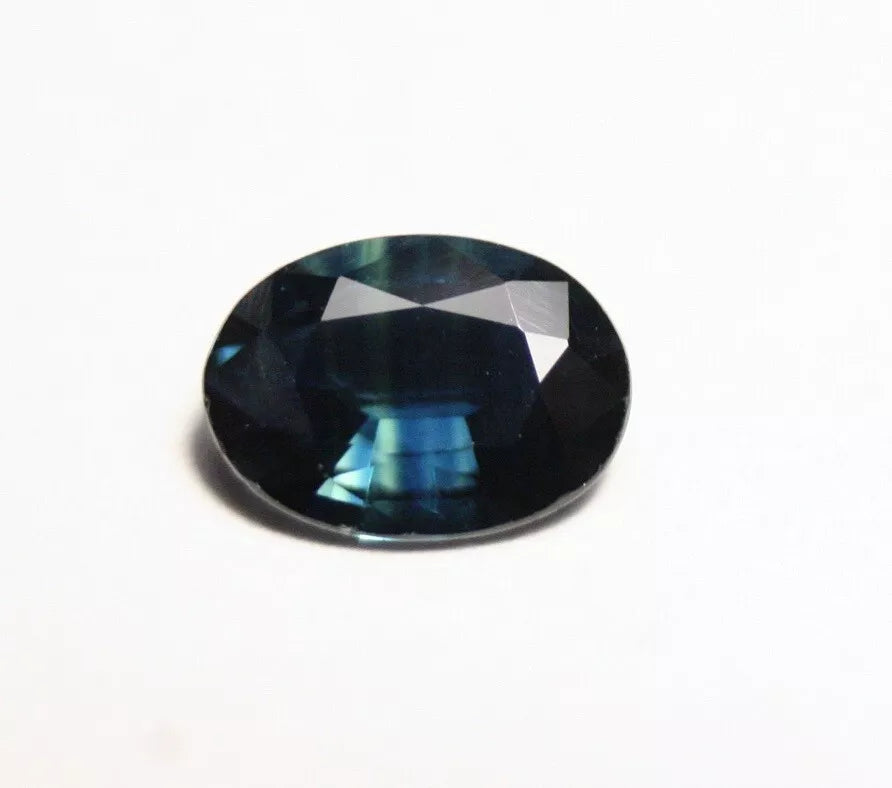 Umba Sapphire 0.8ct Royal Blue BiColour Untreated Stunning Natural Sapphire 6x5mm