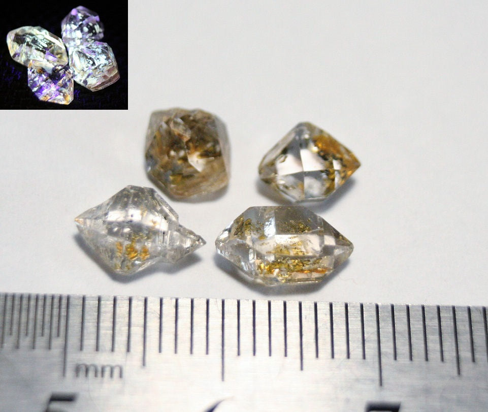 Fluorescent Petroleum Enhydro Oil Diamond Quartz Crystal Lot 4.2ct AAA