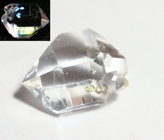 Fluorescent Petroleum Enhydro Oil Diamond Quartz 5.3ct Crystal AAA 14x10mm