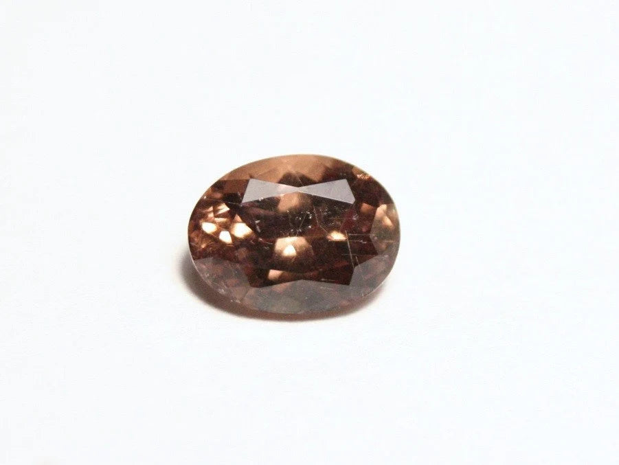 Colour Change Garnet 1.25ct Custom Cut Gem with Rare Superb Colour Change 7x5mm