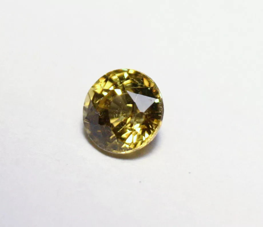 Mali Garnet 0.6ct Precision Cut Scintillating Round 4.5x4.5mm Rare Garnet