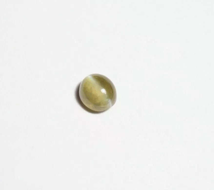 Green Chrysoberyl Cats Eye 1.06ct Gem Quality Cats Eye Cabochon 6x5mm