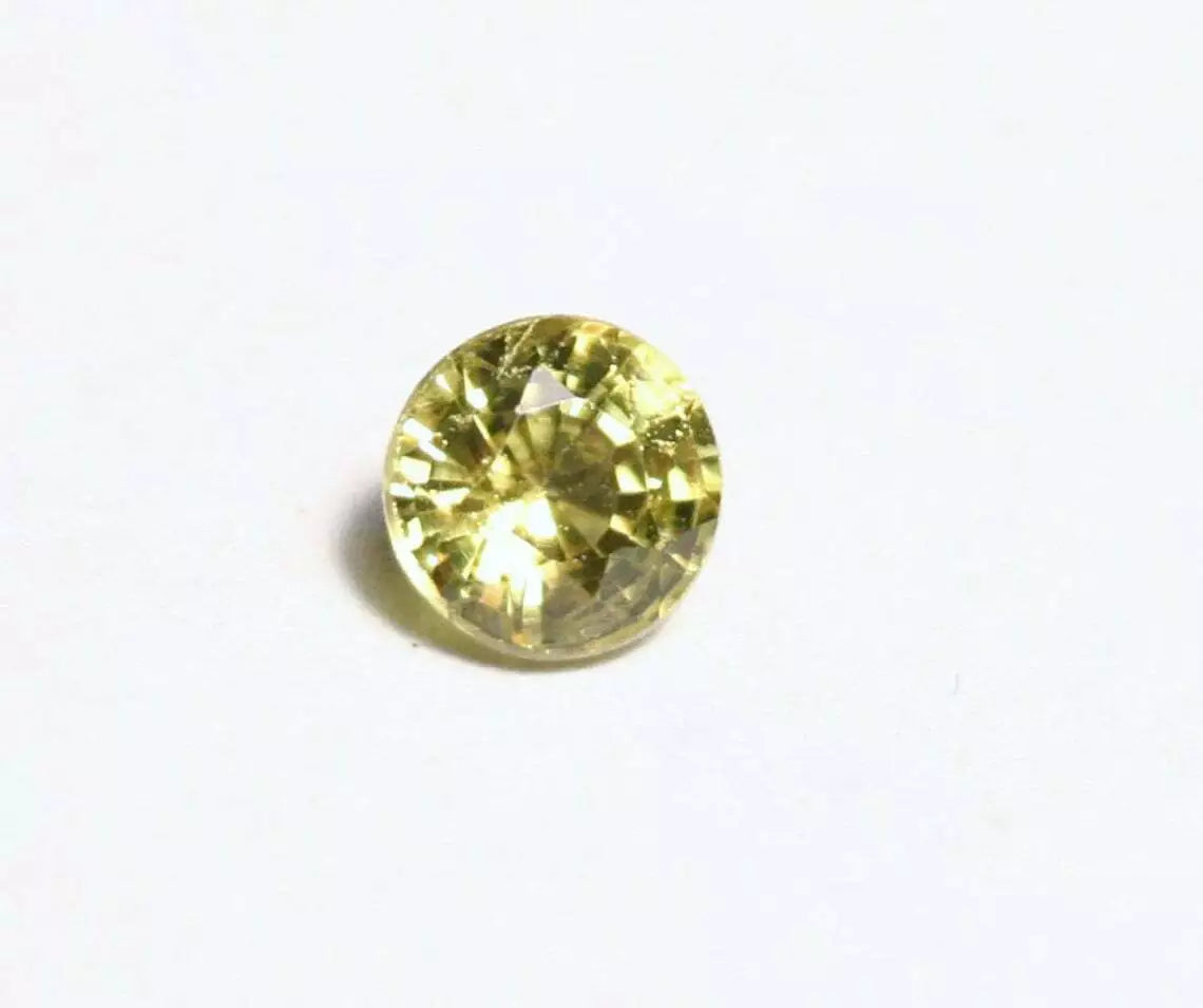 Mali Garnet 0.43ct Precision Cut Scintillating Round 4x4mm Rare Mali Garnet