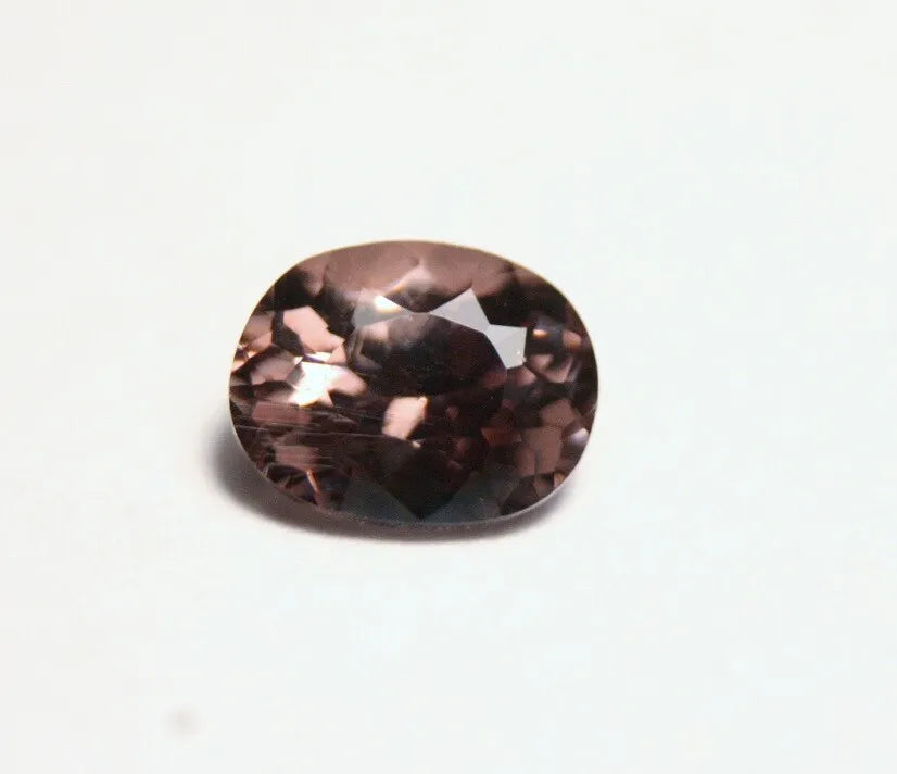 Colour Change Garnet 0.66ct Oval Cut Gem with Rare Colour Change Tanzania 5x4mm