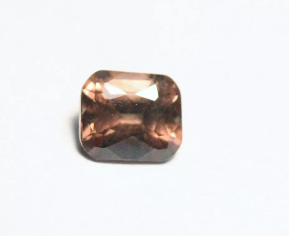 Colour Change Garnet 0.65ct Emerald Cut Superb Colour Change 5x4mm Tanzania