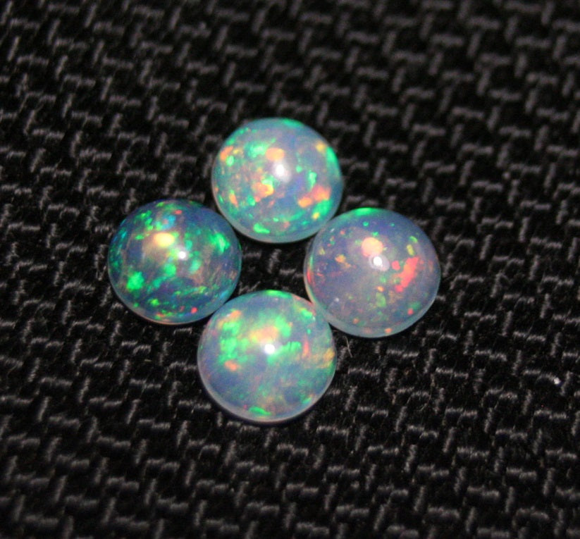 Welo Crystal Opal Round 5x5mm Cabochons 4pc Lot 1.14ct AAA Crystal Opal