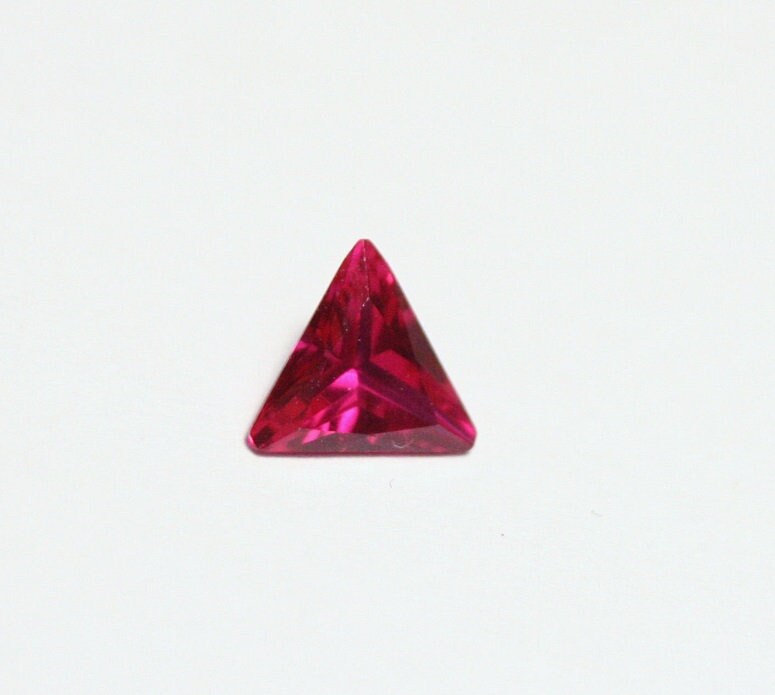 Lab Created Ruby 5x5mm Scintillating Cut Trillion AAA - Swiss Cut