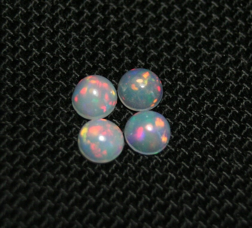 Welo Crystal Opal Round 5x5mm Cabochons 4pc Lot 1.4ct AAA Jelly Opal