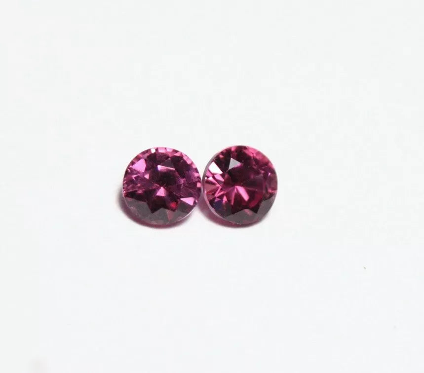 Malaya Garnet Pair 0.73ct Scintillating Rounds Natural Purple Garnet 4x4mm