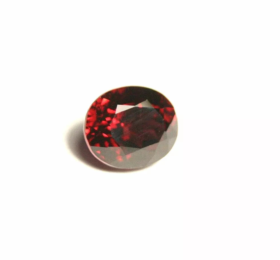 Red Malaya Garnet 2.7ct Scintillating Oval Cut Large Clean Garnet - Tanzania 8x6mm