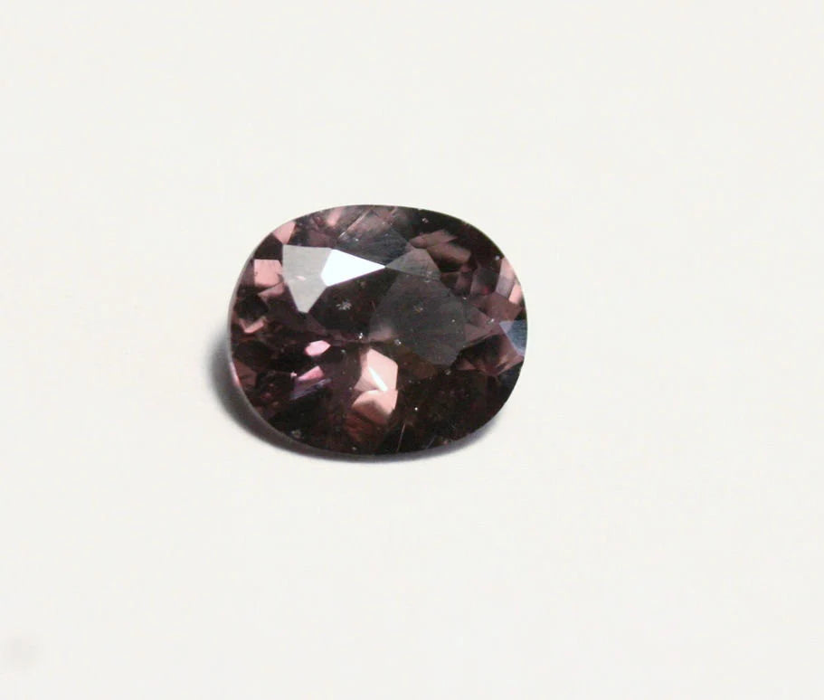 Colour Change Garnet 1.24ct Oval Cut Gem Rare Superb Colour Change 7x6mm Tanzania