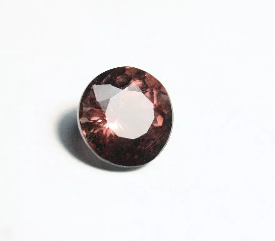 Colour Change Garnet 1.69ct Round Cut Gem with Rare Colour Change Tanzania 6x6mm