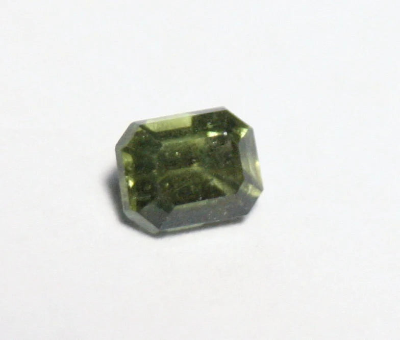 Kenyan Green Colour Change Garnet 0.2ct Ultra Rare Garnet Taita-Taveta, Kenya 3.5x2.5mm