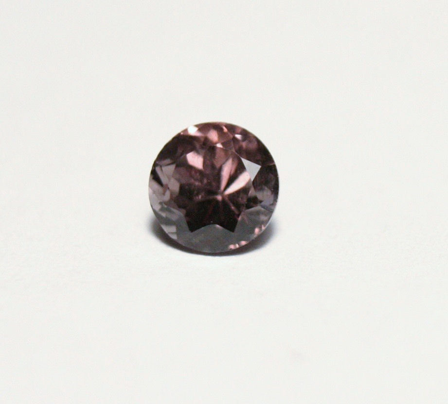 Colour Change Garnet 0.83ct Round Cut Fine Gem Rare Superb Colour Change 5x5mm