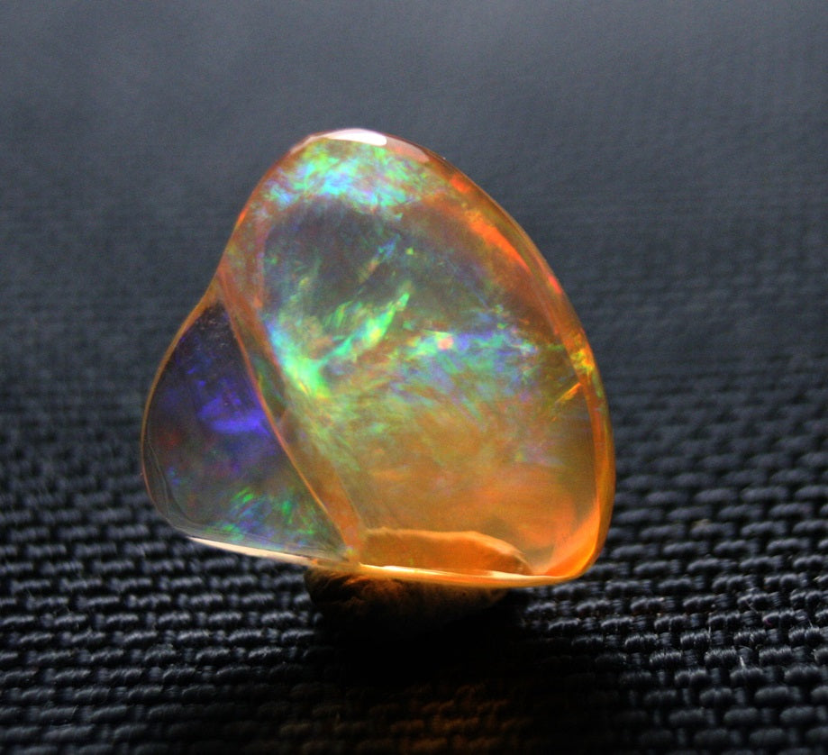 Rare Mexican Contraluz Precious Opal 10.8ct Stunning Rutile Water Opal See Video