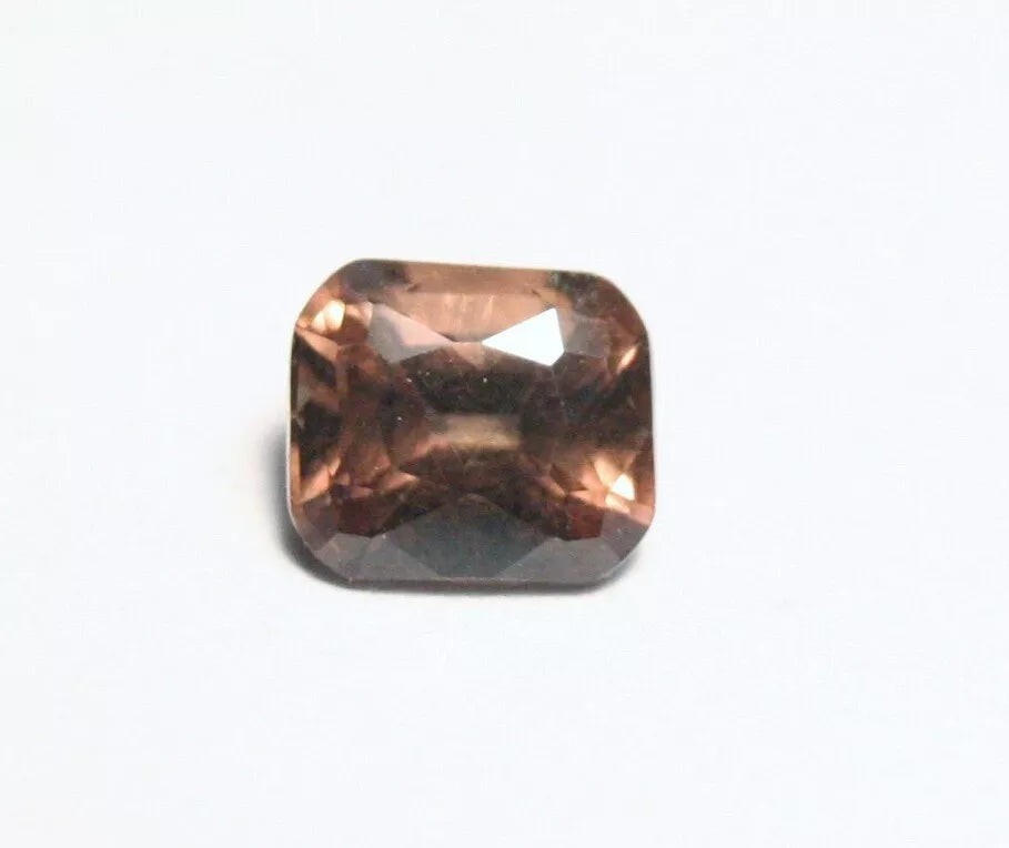 Colour Change Garnet 0.65ct Emerald Cut Superb Colour Change 5x4mm Tanzania