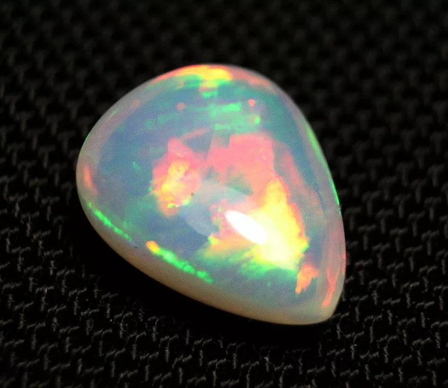 Welo Opal Cabochon 9ct Digital Rainbow Flash Natural Crystal Opal Ethiopia Video 18x14mm