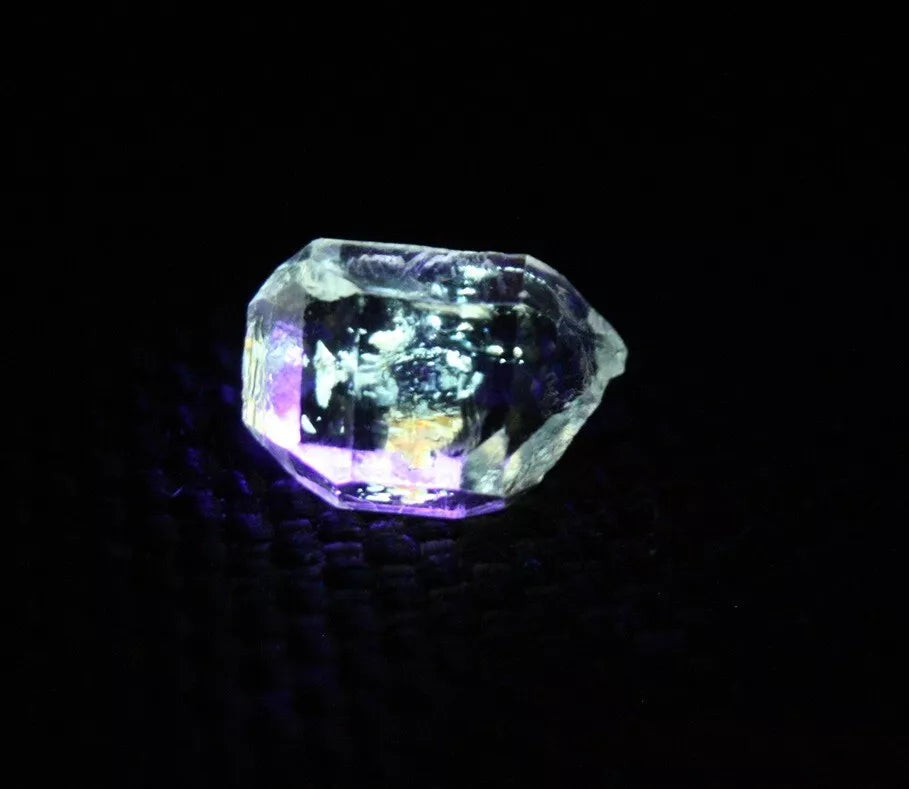 Rare Fluorescent Petroleum Enhydro Oil Diamond Quartz Crystal 2.19ct 10x7x4mm