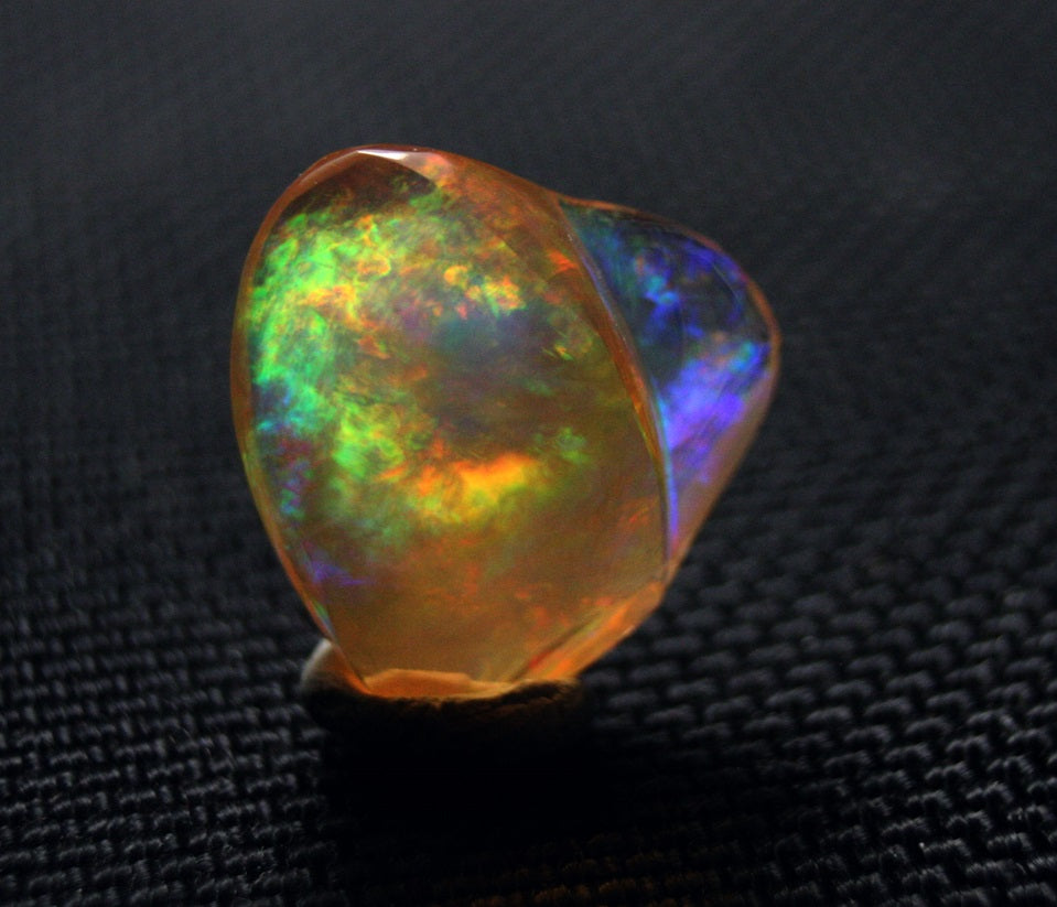 Rare Mexican Contraluz Precious Opal 10.8ct Stunning Rutile Water Opal See Video