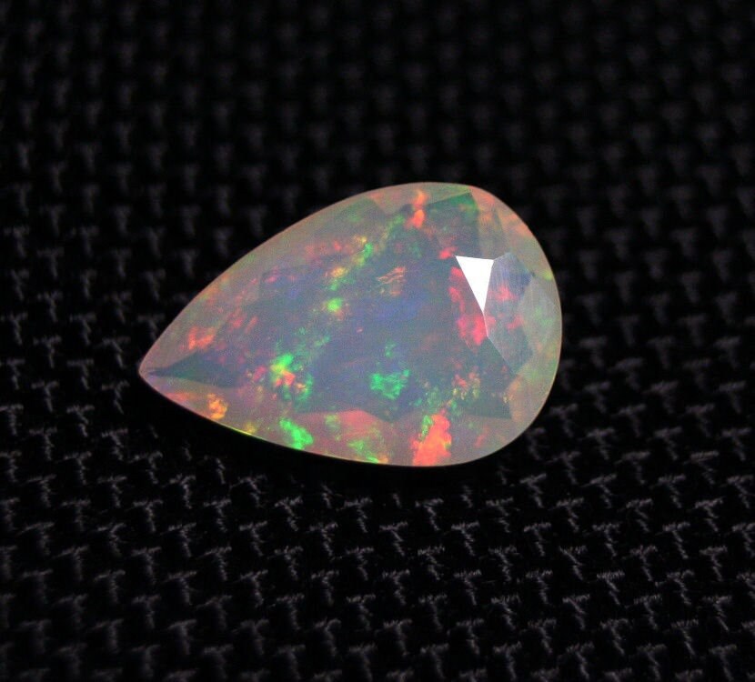 Faceted Welo Opal 3ct Rainbow Blaze Natural Ethiopian Opal 15x10mm Video AAA