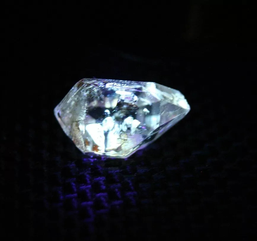 Rare Fluorescent Petroleum Enhydro Oil Diamond Quartz Crystal 2.55ct 12x7mm