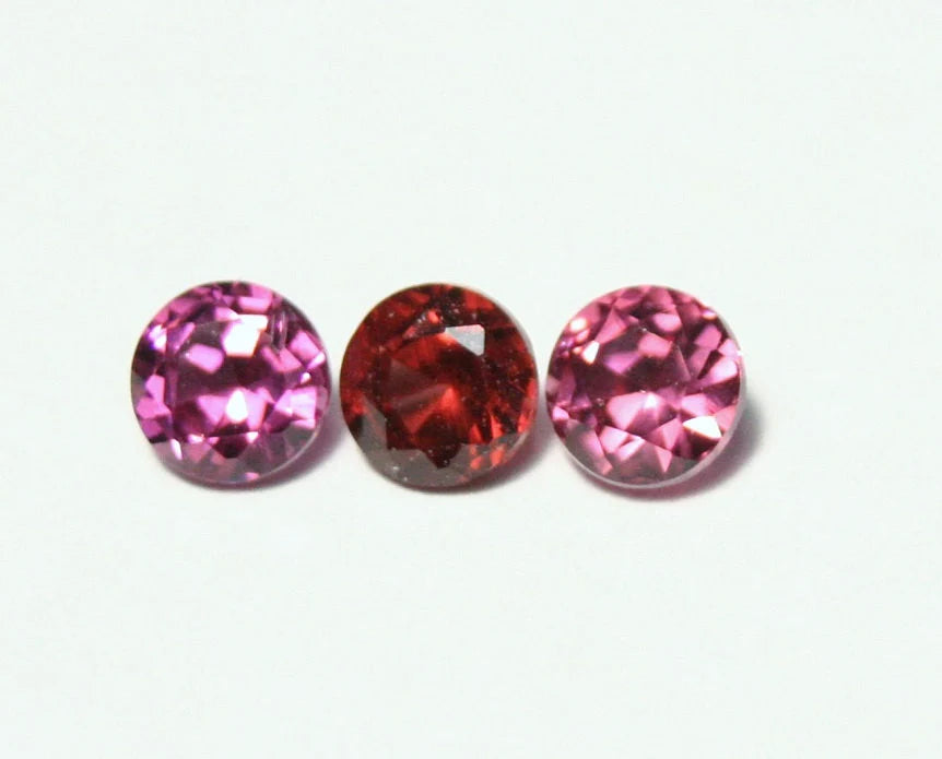 Malaya Garnet 1.1ct Scintillating Natural Malaya Garnet 3pc Assorted Colour Lot 4x4mm