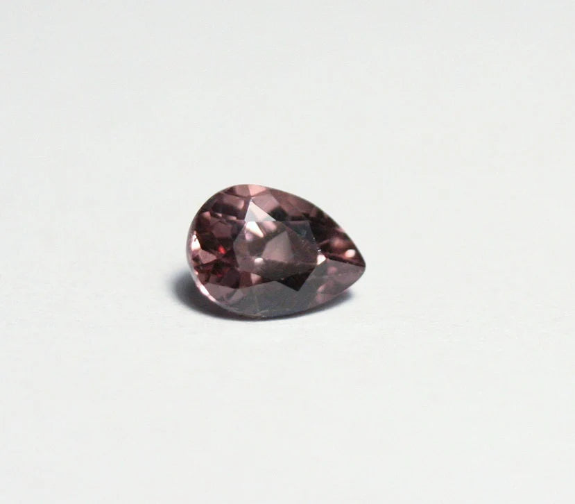 Colour Change Garnet 0.80ct Pear Cut Fine Gem Rare Superb Colour Change 6x4mm