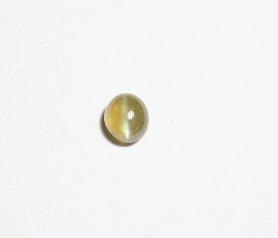 Green Chrysoberyl Cats Eye 1.06ct Gem Quality Cats Eye Cabochon 6x5mm