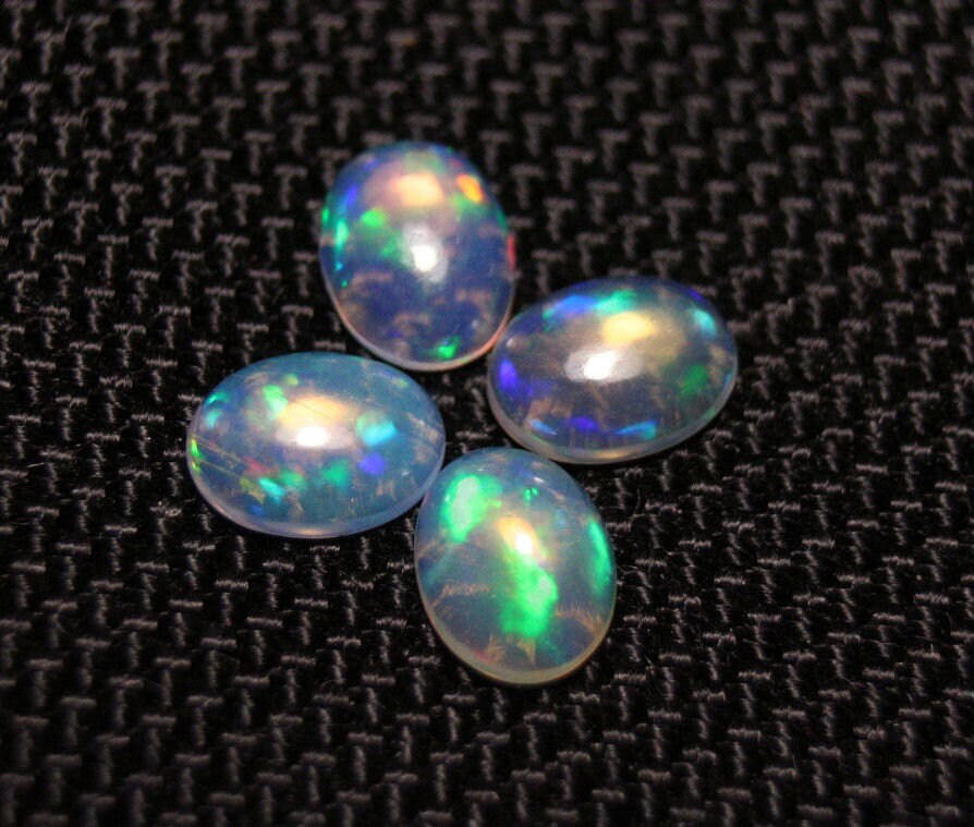 Welo Crystal Opal Cabochon 2.9ct 4pc Lot Lovely Natural Matching Opal Lot 8x6mm