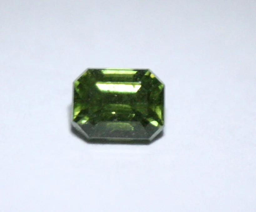 Kenyan Green Colour Change Garnet 0.2ct Ultra Rare Garnet Taita-Taveta, Kenya 3.5x2.5mm