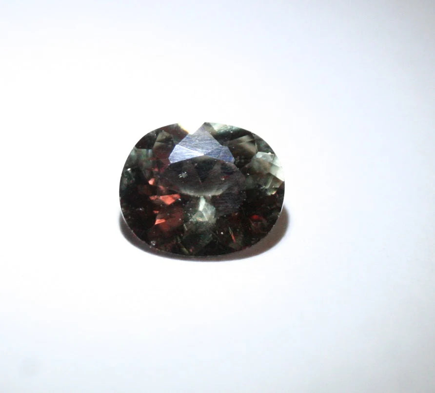 Colour Change Garnet 1.24ct Oval Cut Gem Rare Superb Colour Change 7x6mm Tanzania