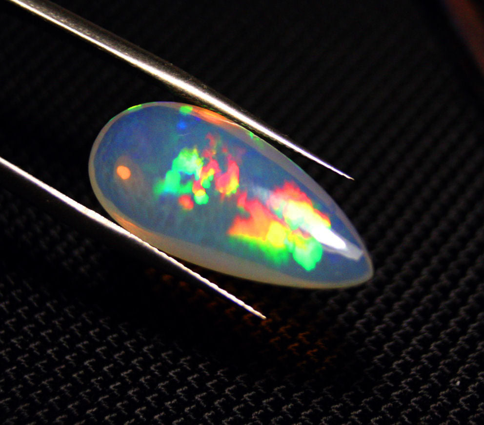 Welo Grey Base Opal Cabochon 7.9ct Rainbow Snakeskin AAA Natural Opal Video