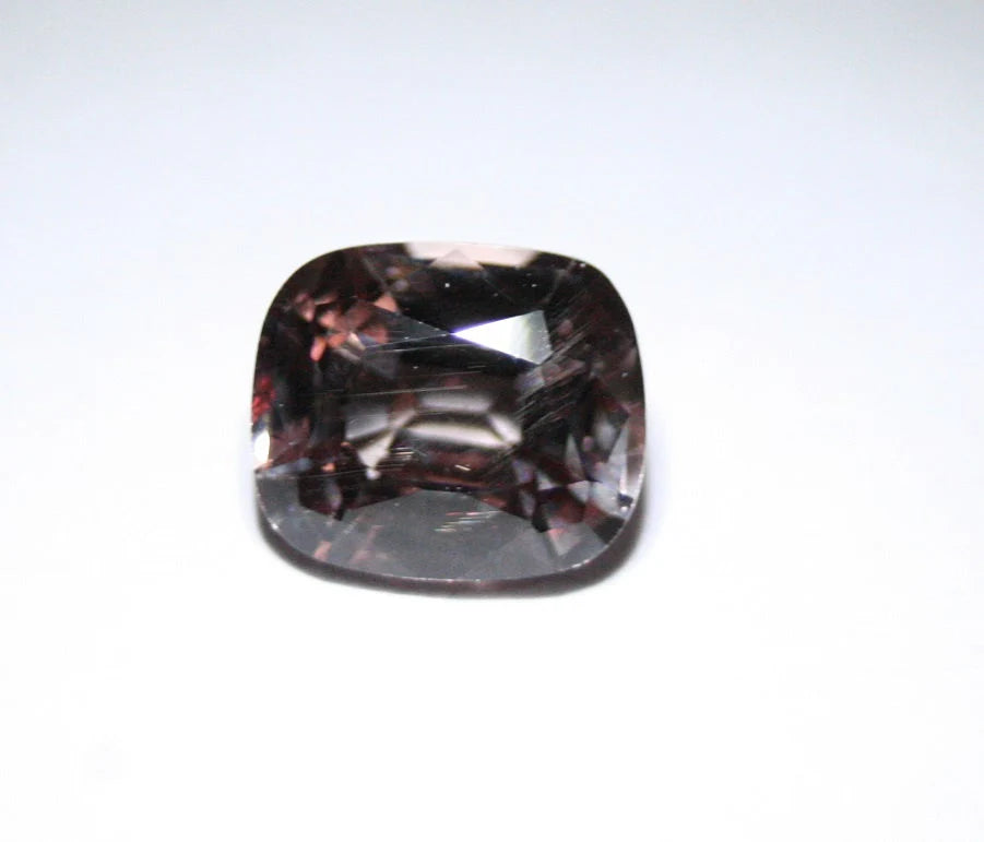 Colour Change Garnet 1ct Custom Cut Gem with Rare Superb Colour Change 6x5mm