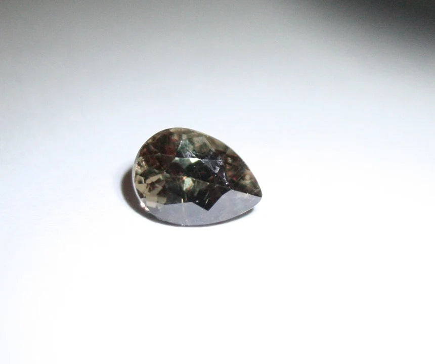 Colour Change Garnet 0.80ct Pear Cut Fine Gem Rare Superb Colour Change 6x4mm