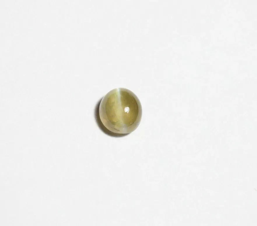 Green Chrysoberyl Cats Eye 1.06ct Gem Quality Cats Eye Cabochon 6x5mm