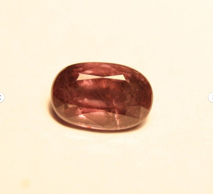 Colour Change Garnet 1ct Oval Cut Gem Rare Madagascan Garnet 7x4mm