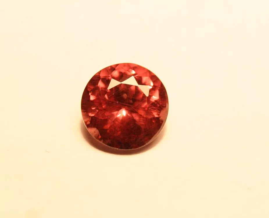 Colour Change Garnet 1.69ct Round Cut Gem with Rare Colour Change Tanzania 6x6mm