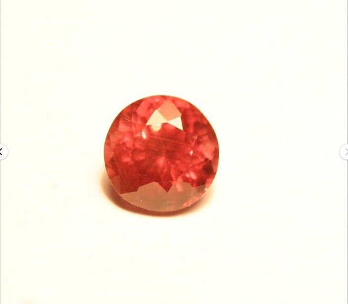 Colour Change Garnet 1.67ct Round Cut Rare Scintillating Gem Tanzania 6x6mm AAA