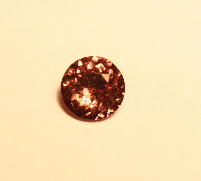 Colour Change Garnet 0.7ct Rare Scintillating Gem Tanzania 5x5mm Round Cut