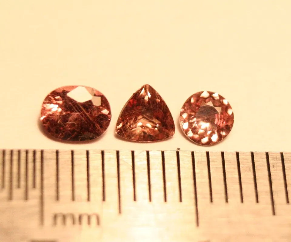 Colour Change Garnet 0.85ct 3pc Lot with Rare Colour Change Tanzania AAA