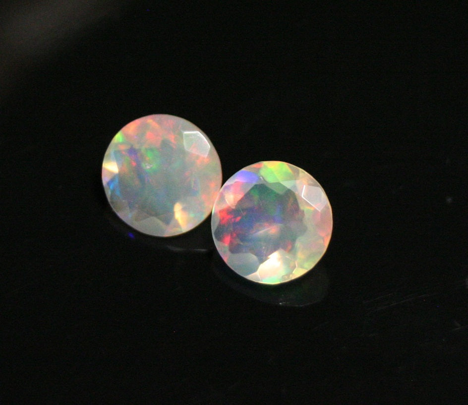 Faceted Welo Crystal Opal Round Pair 0.58ct - Rainbow Flash AAA Jelly Opal 5x5mm