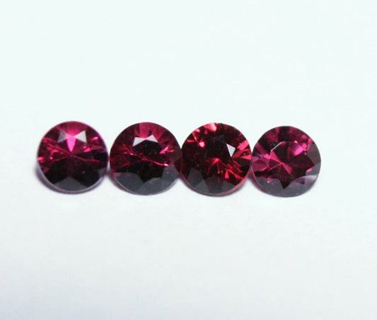 Purple Malaya Garnet 0.56ct 3mm Scintillating Round 4pc Lot Natural Madagascar