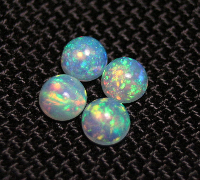 Welo Crystal Opal Round 5x5mm Cabochons 4pc Lot 1.58ct AAA Jelly Opal