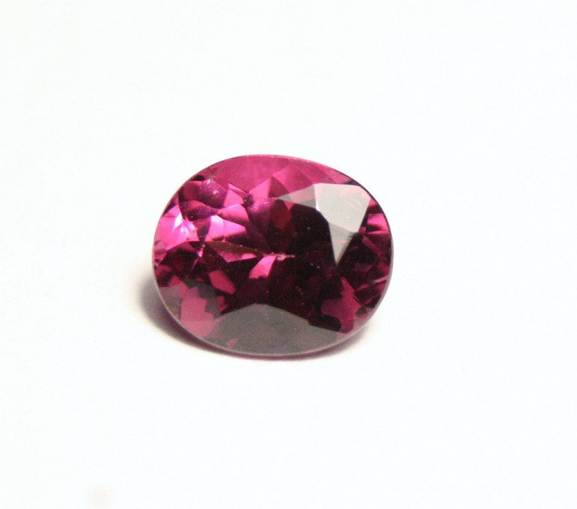 1.5ct Pink Colour Shift Mahenge Garnet Rare Pastel Pyrope Garnet Precision Cut 7x6mm