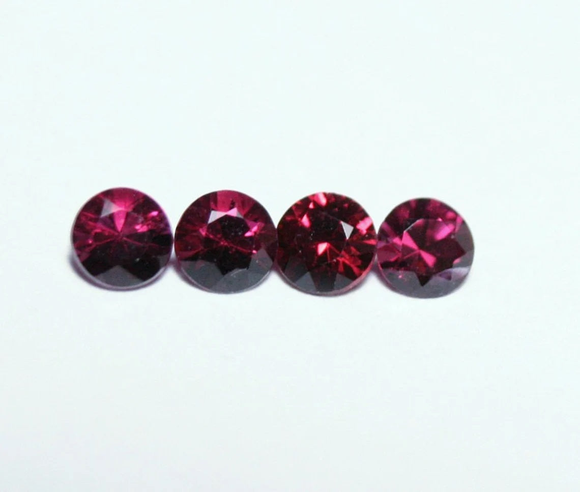 Purple Malaya Garnet 0.56ct 3mm Scintillating Round 4pc Lot Natural Madagascar