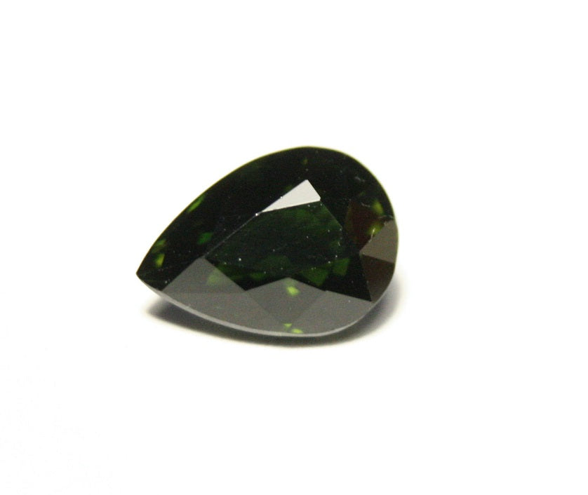 Rare Usambara Effect Faceted Chrome Tourmaline 1.5ct - Colour Change Tourmaline