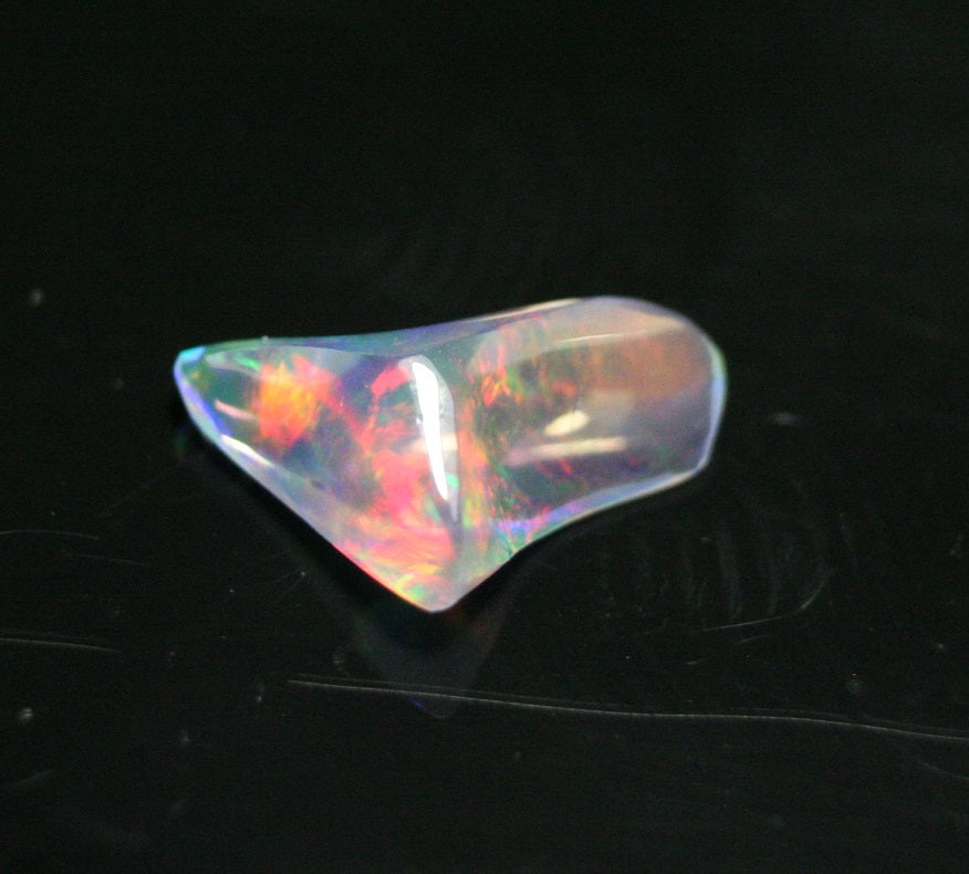 0.96ct Rare Mexican Contraluz Precious Opal - Stunning Water Opal See Video